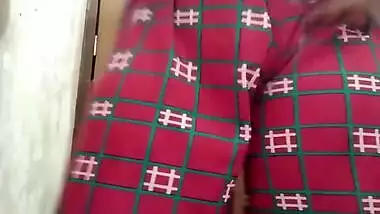 Desi Mosi N Choot M Daali Aapni Ungli Aur De Diya Maja Aapne