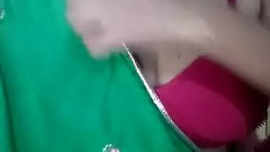 Desi Girl In Saree showing her big boobs Cam Show