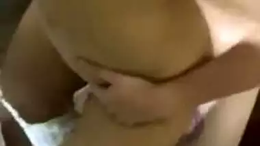 سكس مصري ????المحامية امال الشرموطة من شرم شيخ عم ينيكها السواق تبعها فحمام المكتب ????????