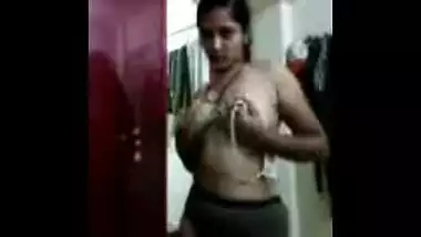 Mangala Bhabhi Dress Changing
