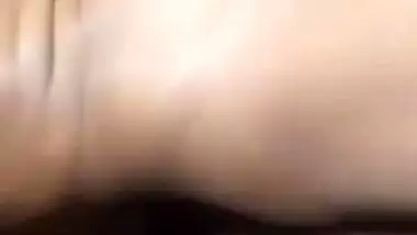 Desi Maal hottie plays with her perky XXX tits and smooth pussy