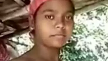 Dehati desi boudi from Bangladesh exposing natural nude figure