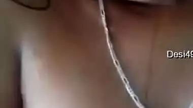 Horny Boudi Shows Her Boobs And Masturbating