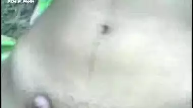 Sucking big boobs of sexy punjabi girl in field