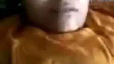 Sex Desi girl exposes her perky XXX boobs for a while and hides them back