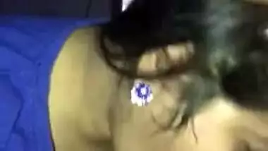 Hot XXX blowjob by Desi whore who becomes popular thanks to MMS video