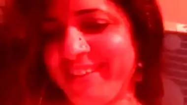 Desi woman demonstrates on cam XXX tits and vagina that crave for sex