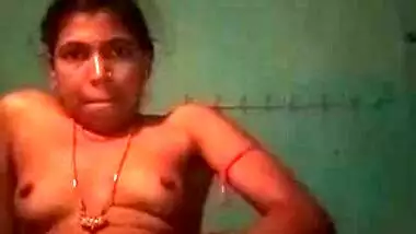 Village girl fingering pussy selfie record