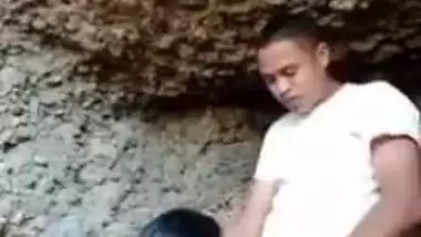Desi college friends outdoor sex video part 1
