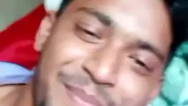 Horny lovers kissing and GF boob press MMS