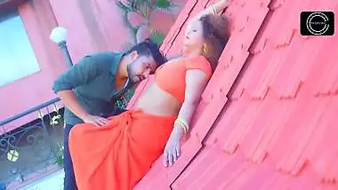 Peeping Tom – Sexy Hindi Movies – Episode 2