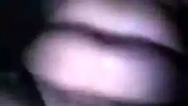 Desi mobile sex show of a village girl exposing her nudity