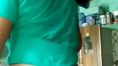 Desi girl showing hairy pussy huge ass