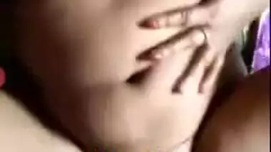 Desi XXX wife shows off amazing body shapes and gets fucked in MMS